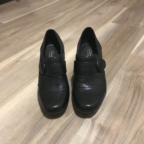 Clarks Ladies Black Leather Shoes Size 7 - Picture 2 of 6